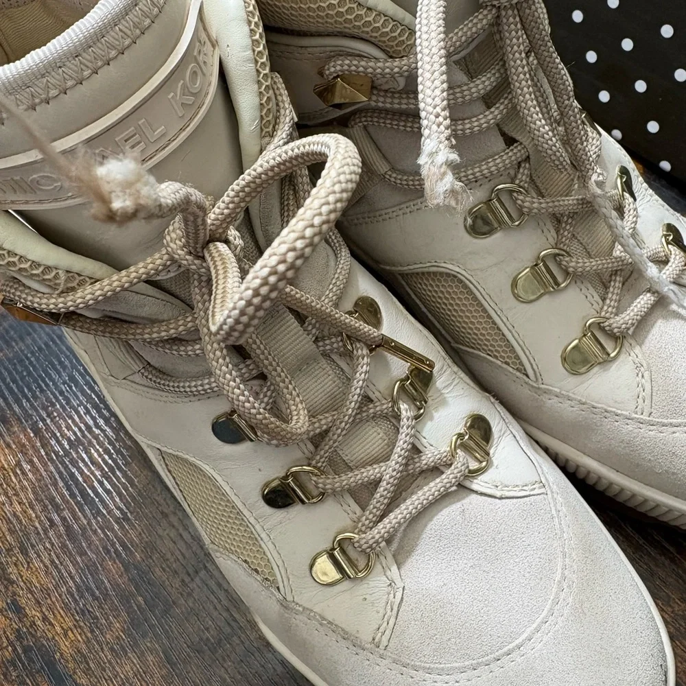Michael Kors Women's Cream Hiking Boots - Picture 11 of 11